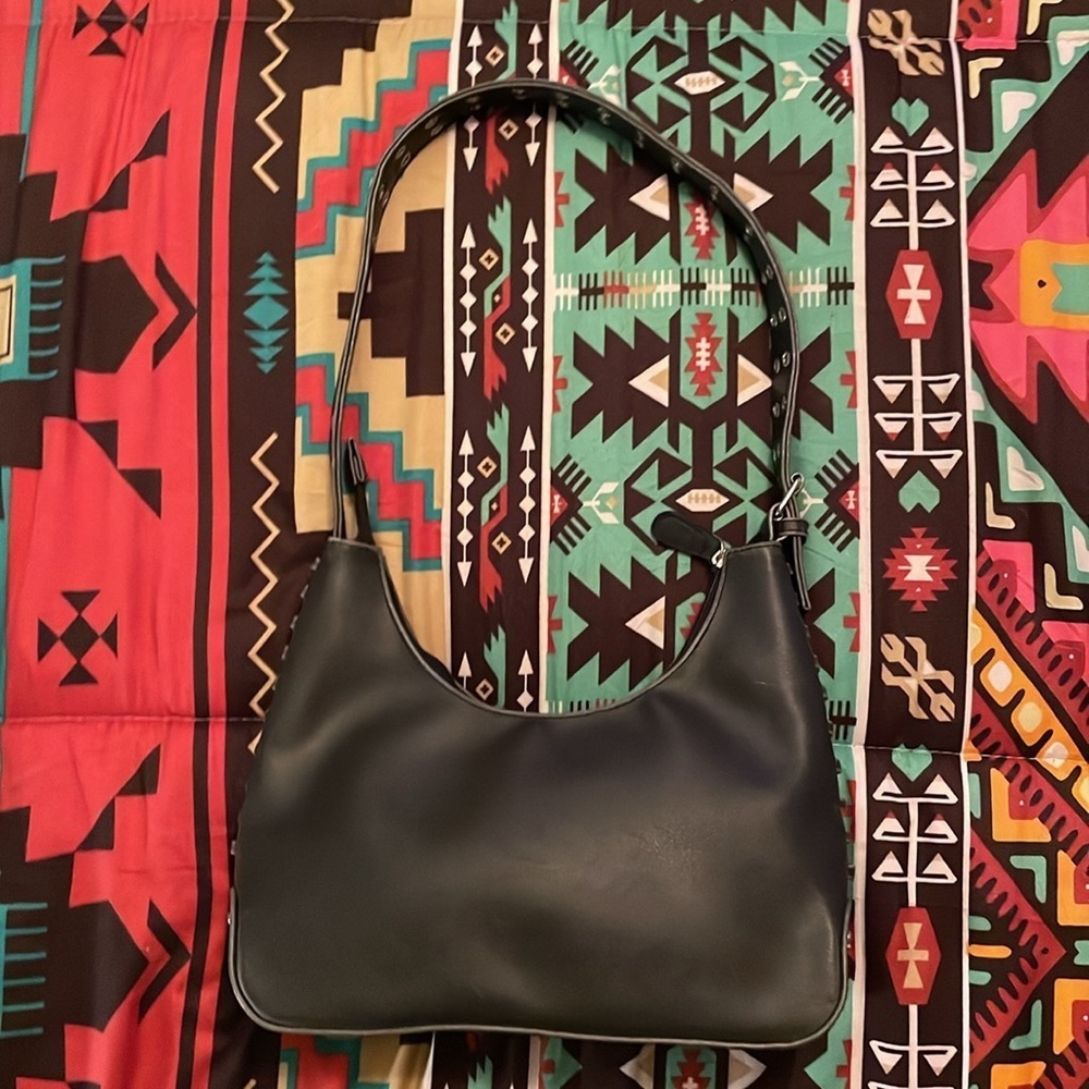 Black purse​​ - Picture 2 of 5